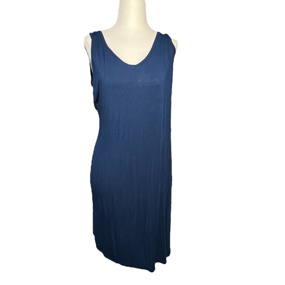 𝅺soft SURROUNDINGS‎ V-NECK TUNIC - Picture 1 of 5